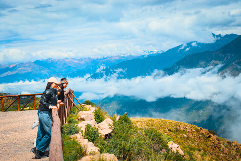 Arequipa: 2-Day Colca Valley Tour with Puno Transfer