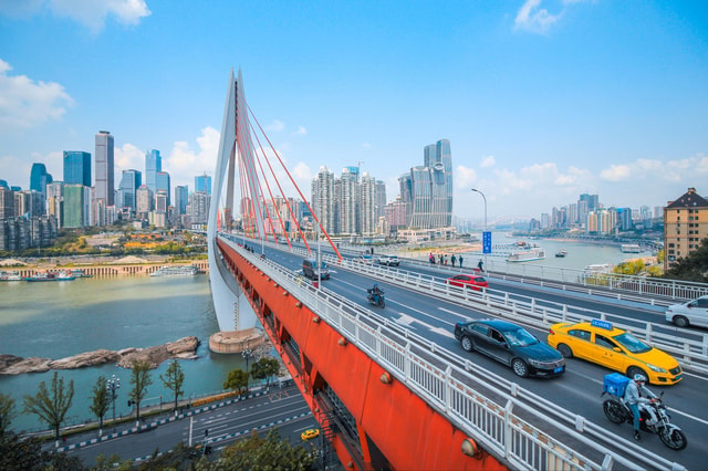 8-Day Guided Tour：Chengdu, Chongqing & Jiuzhaigou