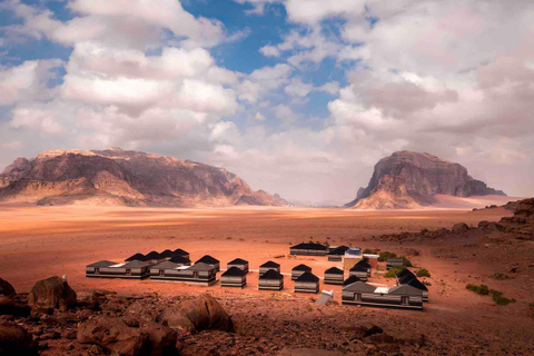 Wadi Rum: Jeep Tour with Bedouin Camp Overnight Stay