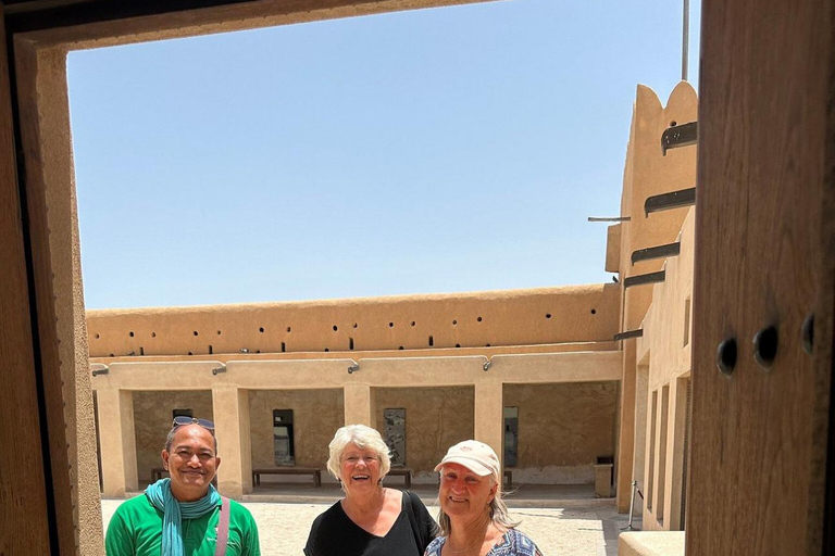 Doha: Northern Qatar Guided Tour with Al Zubarah Fort