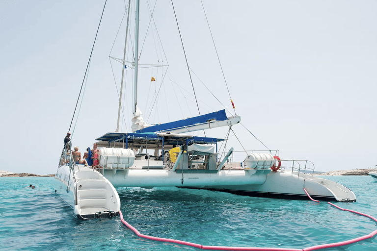 Ibiza: Formentera Yacht Cruise, Cooking Class, & Club Entry