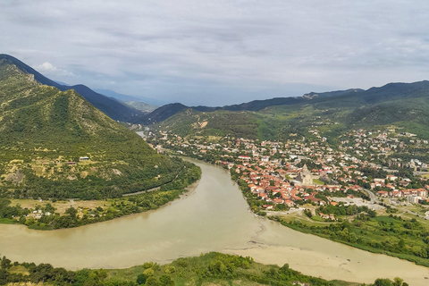 Kutaisi: Private Transfer to Tbilisi with Sightseeing Stops