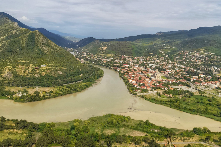 Kutaisi: Private Transfer to Tbilisi with Sightseeing Stops
