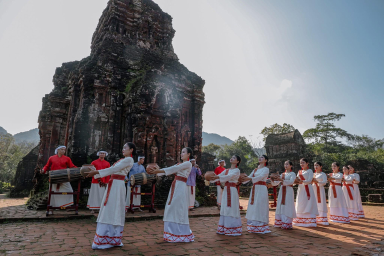 One-way Hue to Hoi An: Scenic Journey with Fabulous Stops Scenic Hai Van Pass with Licensed Guide
