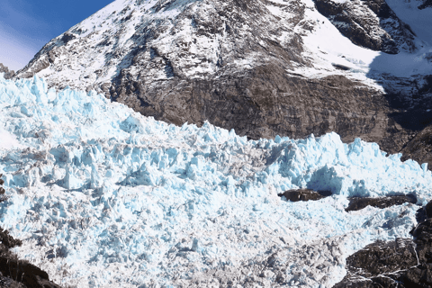 Puerto Natales : navigation vers les glaciers Balmaceda et SerranoPuerto Natales : Navigation vers les glaciers Balmaceda et Serrano