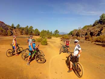 All'interno delle Miniere del Ginevro all'Isola d'Elba con e-bike