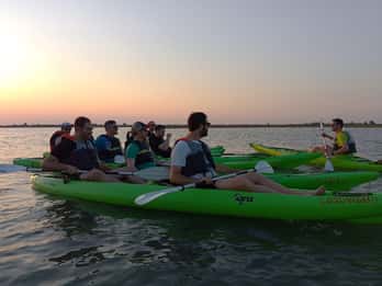 Cavallino: Sunset Kayak Tour in the Venetian Lagoon
