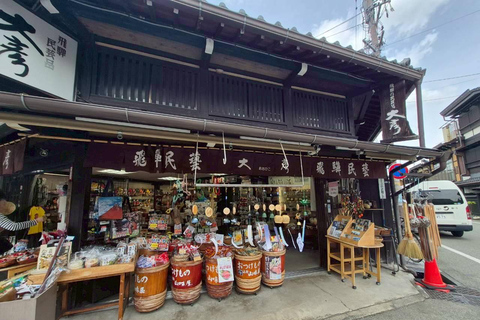 Nagoya: Shirakawa-go, Takayama & Snow Wall 2-Day Tour 1 person 1 room