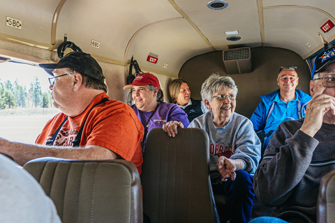 Grand Canyon Village: Wycieczka samolotem po południowej krawędzi Wielkiego KanionuLot samolotem nad Wielkim Kanionem i wycieczka Hummerem