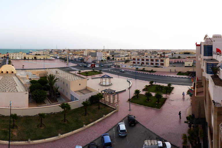 Dakhla: City Tour with Lighthouse and Artisan Workshop