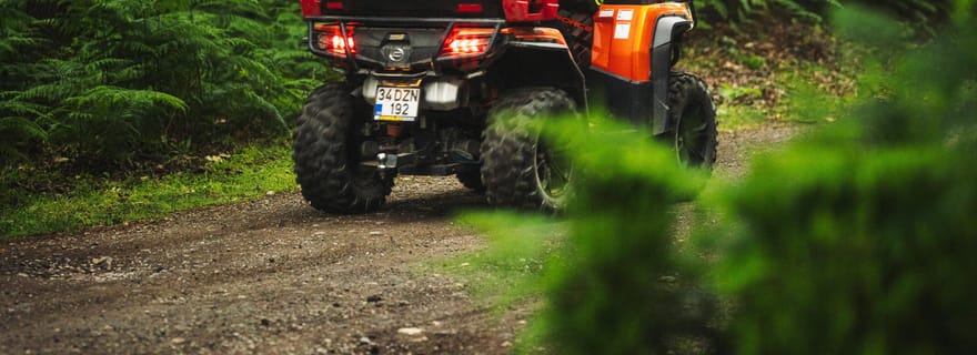 Batumi : escapade extrême – quad, parachute ascensionnel et buggy