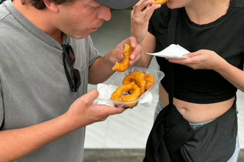 Lima: Barranco Street Food Tour by Tuk-Tuk with 13 Tastings