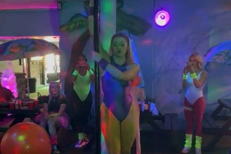 Pole Dancing-klass i Belfast i stadens centrum (perfekt för hönor)