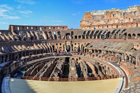 Roma: tour sin colas al Coliseo, Foro y monte PalatinoTour en grupo italiano: Coliseo y Foro Romano