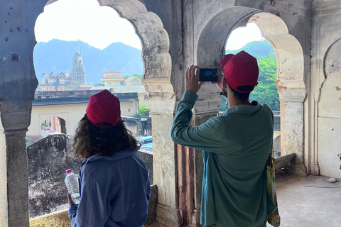 Jaipur: Amer City Heritage Walking Tour with Breakfast