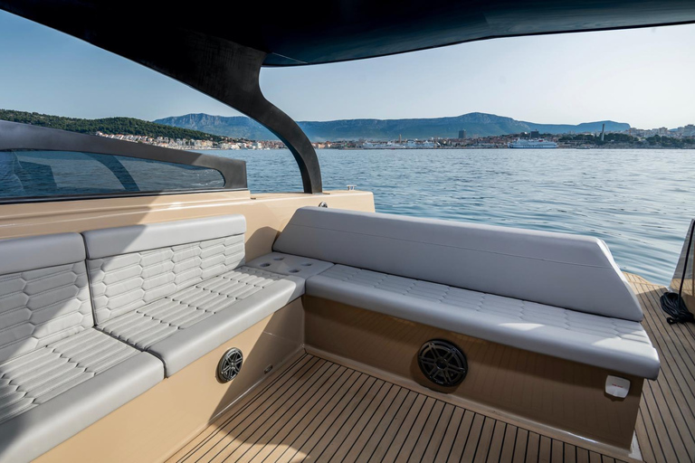 Split: Full-Day 4 Islands Tour by Luxury Boat