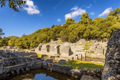 Desde Tirana/Durres: Excursión de un día a Saranda, Ksamil y ButrintiTour privado