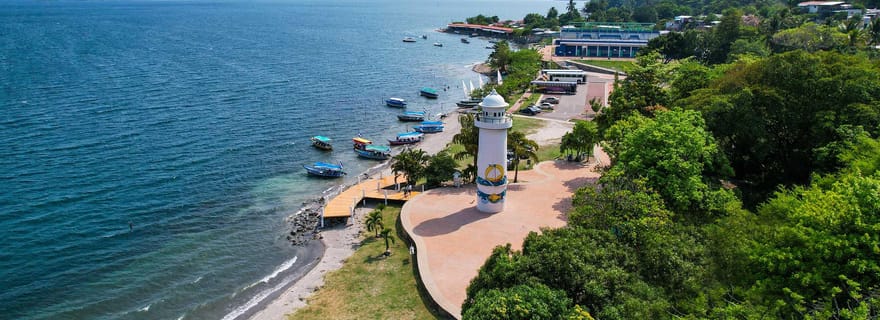 Ville de Suchitoto et lac Ilopango