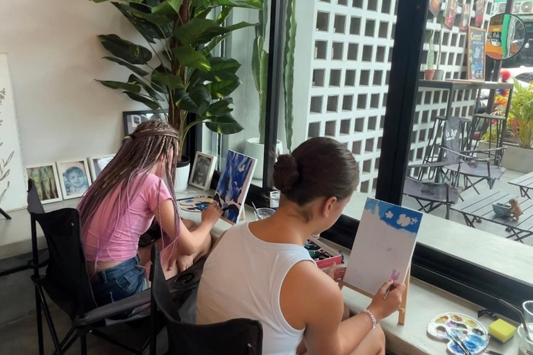 Pattaya: Rug Tufting Workshop at an Art Studio Café