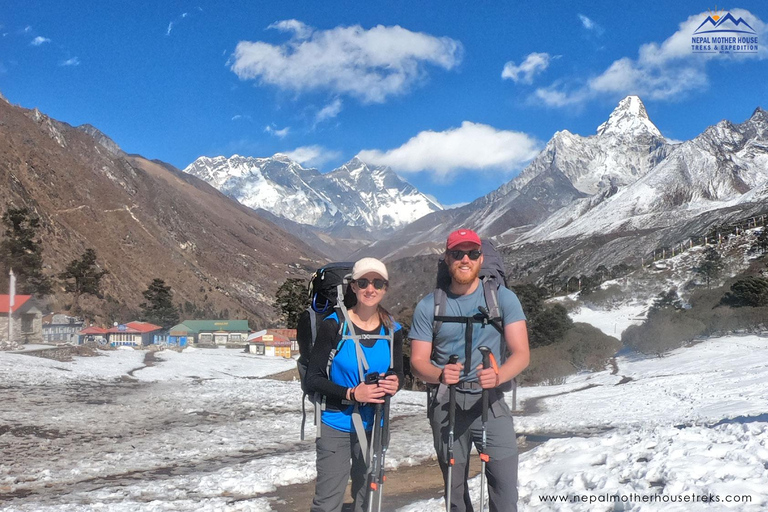 Caminata de 12 días por el Campo Base del Everest con guía sherpa local