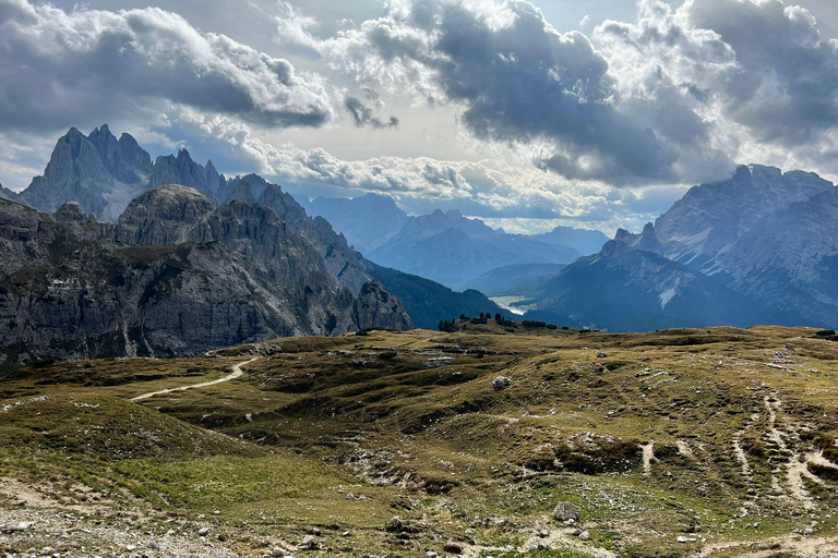 Au départ de Venise : Excursion d'une journée dans les Dolomites et le lac de Braies en minibus