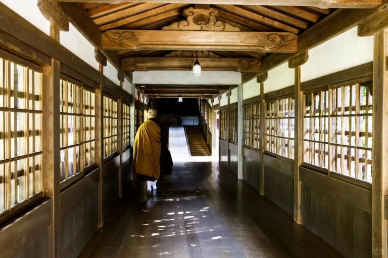 4-Day Cultural Tour from Tokyo to Kanazawa & Fukui 4-Day from Tokyo to Kanazawa & Fukui（No tour guide）