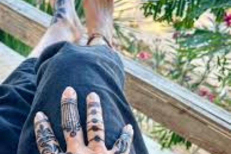 Coast: Shela Village Henna & Swahili Beauty Class with Lunch