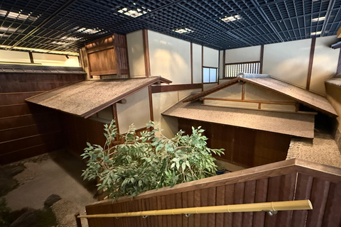 Un'esperienza di lusso che unisce sushi e cerimonia del tè.