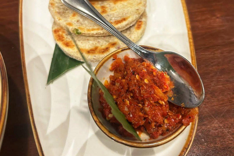 Scooter Street Eats Tour in Colombo ( All inclusion )