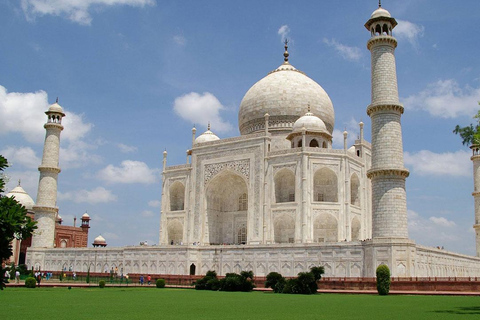 Agra: Quick Entry Skip-the-Line Taj Mahal Ticket Taj Mahal Skip the line ticket