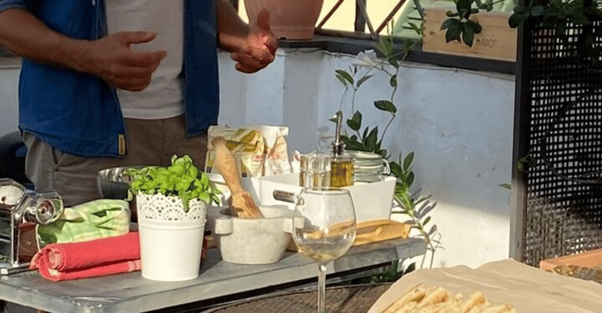 Homemade Pasta and Pesto Class with a Local Chef in Genoa - Housity