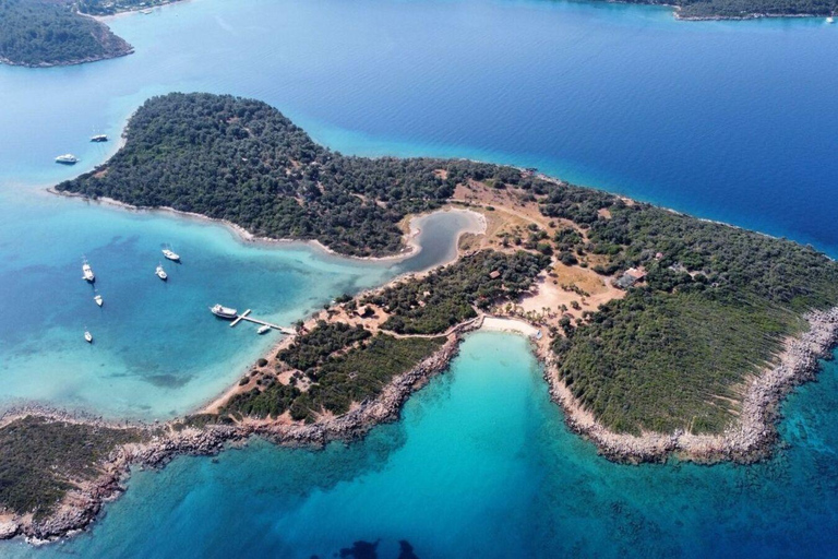 Marmaris/Icmeler:Cleopatra Island Boat Trip w/Lunch & Drinks Cleopatra Island Boat Trip Including Entry Fee