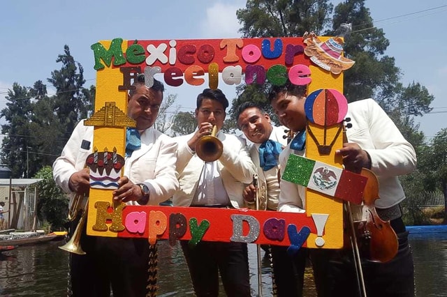 CDMX: Xochimilco, Coyoacan & Frida Kahlo Museum Private Tour