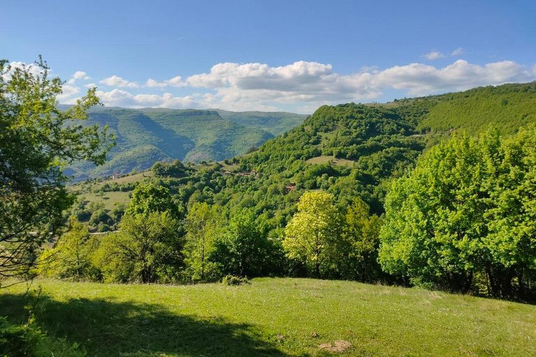 From Sofia: Iskar Gorge Hiking & Skaklya Waterfall Day Trip