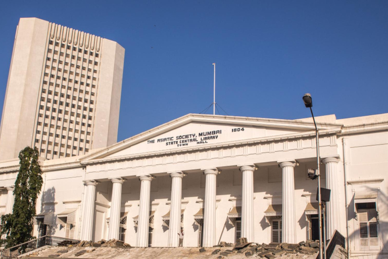 Walk and Explore Mumbai City: Guided Tour by Foot