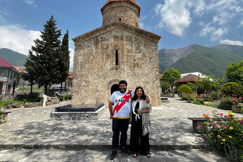 من باكو: جولة شيكي مع شريك سفر بي بي سي (خاص)