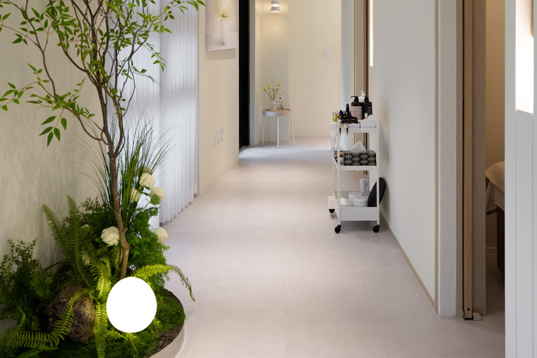Seoul: Sola Spa Myeongdong Body Scrub, Scalp & Facial Care Healing Combo: Foot Bath, Massage Chair, K-Dessert & Drink