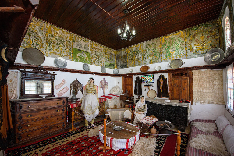 تيرانا: رحلة ليوم واحد إلى قلعة كرويا ومدرج دوريس