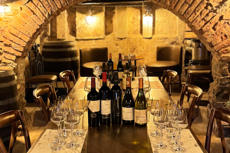 In the heart of Montevideo: Guided tasting of Uruguayan wines from 5 regions.