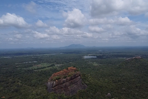 Sigiriya Dambulla Minneriya Safari Excursão de 1 dia em particularRecolha nos hotéis de Kandy ou Matale