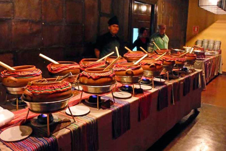 Lima : Dîner buffet, spectacle de danse : Chevaux de Paso péruvien :