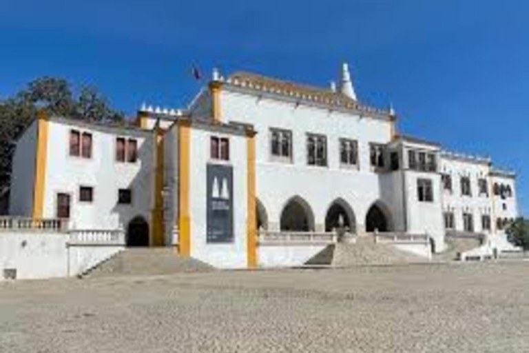 Z Lizbony: całodniowa wycieczka do Sintry, Pałacu Pena i Cascais