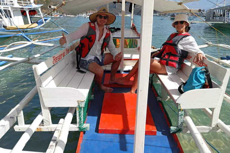 El Nido: Tour privato B con l&#039;Isola dei Serpenti e le Grotte