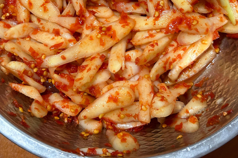 Zhangjiajie: Xiangxi Pickled Vegetable Class & Market Tour