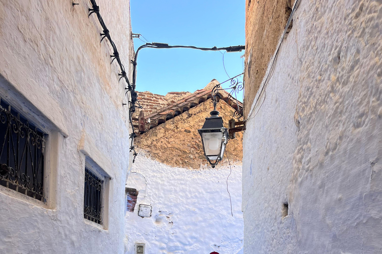 Chefchaouen: Hidden Gems Guided Tour with Mint Tea Private walking tour