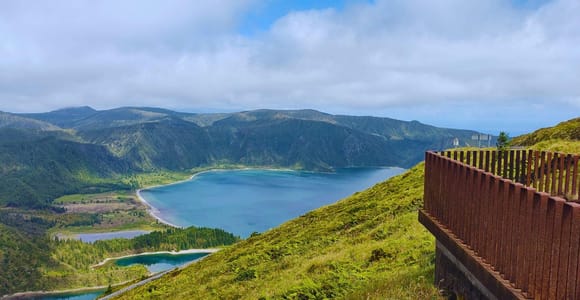 Fogo und Wasserfälle: Spektakuläre Tour im Norden (inkl. Mittagessen)