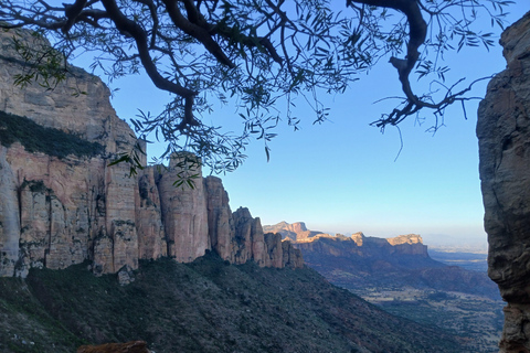 Trekking po kościołach Tigray