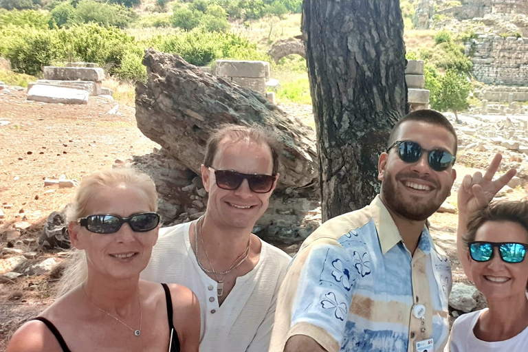 Ruines d'Ephèse et visite du petit groupe du temple d'ArtémisRuines d'Éphèse et visite du petit groupe du temple d'Artémis