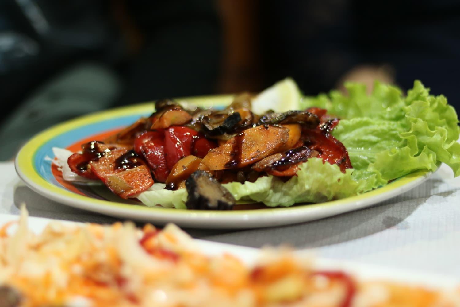 Der Geschmack Albaniens: Foodtour durch Tirana
