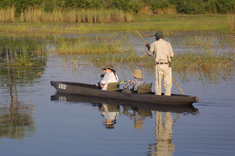 Saltpannor och delta: Rundresa med game drives, mokoro &amp; båttur